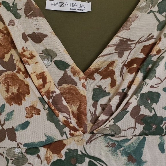 Dress - Picture 2 of 3